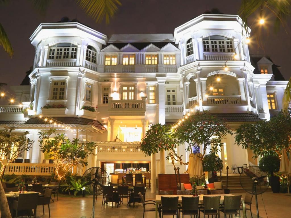 Villa Song Hotel Review: Staying in a Vietnamese Mansion