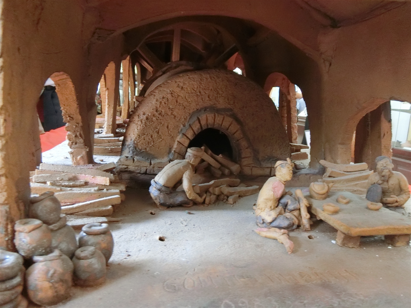 Kim Lan- Ceramic Village Of Thousand Years Near Red River