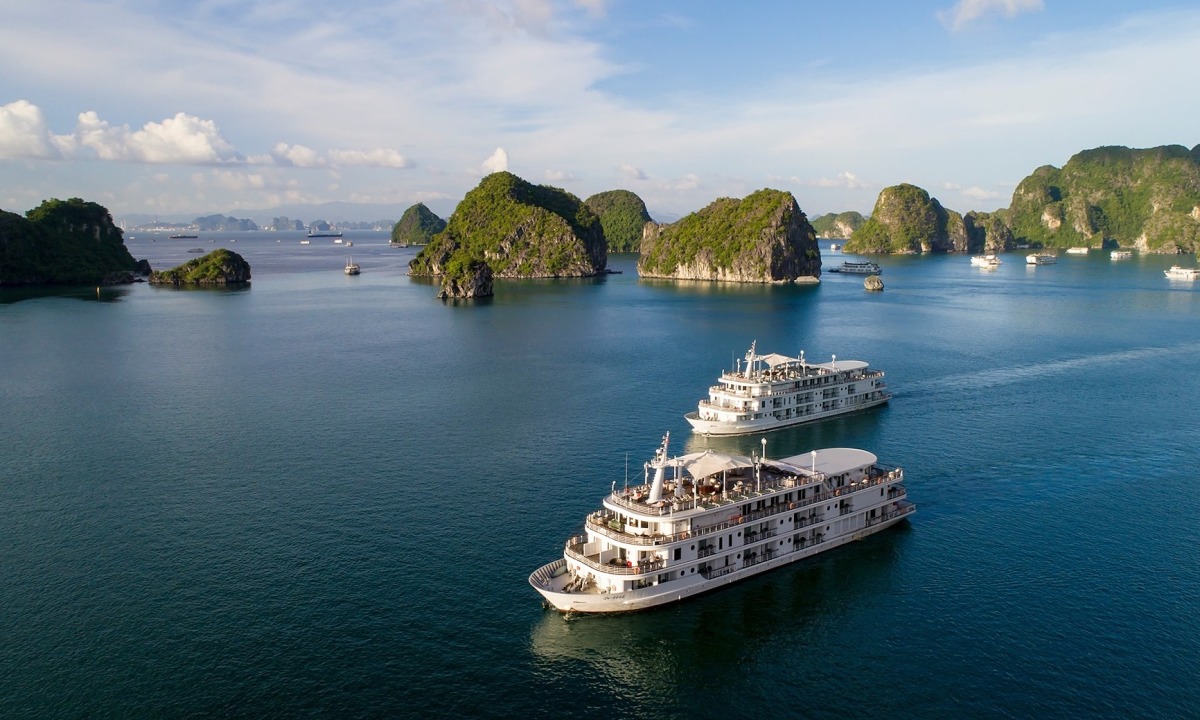 Famous Tourist Attractions in Vietnam Like In Foreign Countries