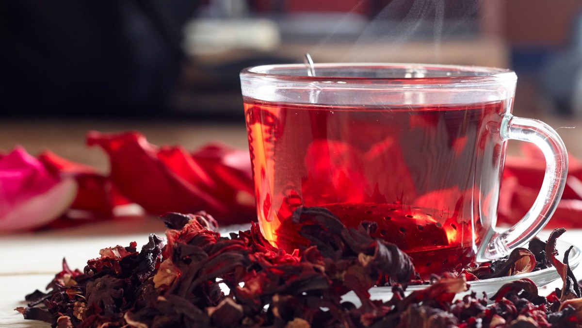 Vietnamese artichoke tea: A herbal drink to keep you cool and refreshed
