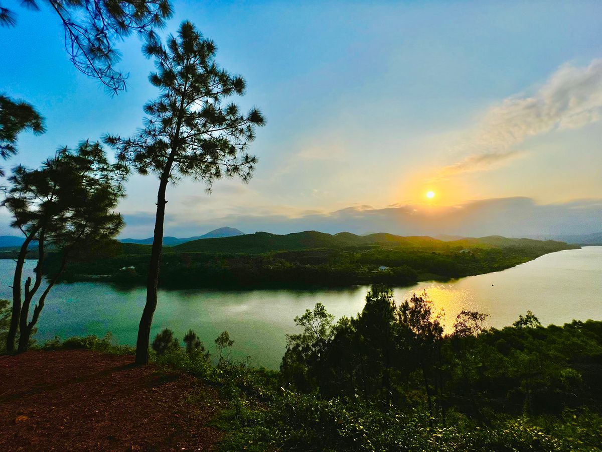 Vong Canh Hill, don’t miss when coming to Hue