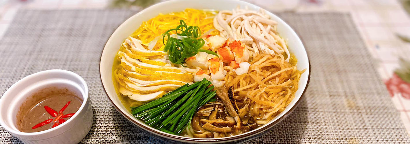 Hanoi Bang Bang VIII: Eating was an art