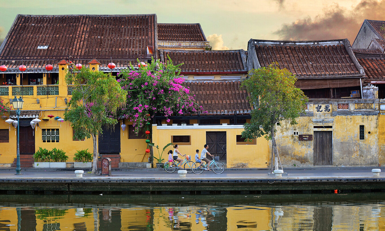 Yellow houses in Hoi An ancient town