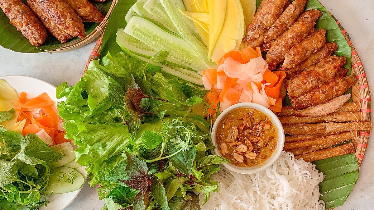 Nha Trang Grill Pork Sticks Recipe (Nem Nướng Nha Trang)