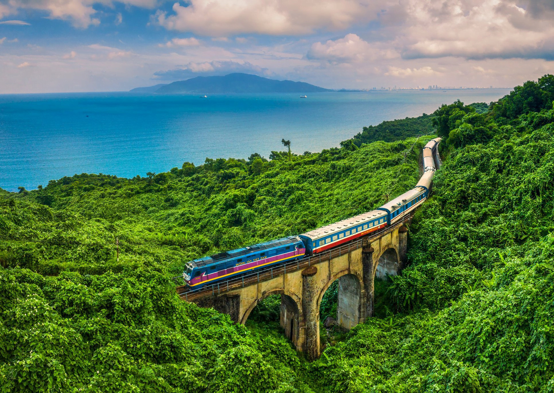 Flights from Da Nang to Hanoi: Essential info for an enjoyable journey